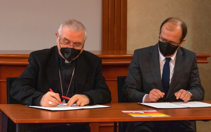 Biskupi Galis a Judák podpísali memorandum s trenčianskym primátorom
