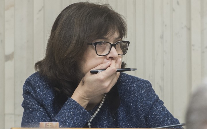 Vtedy pri nás stáli s pištoľou pri spánku, teraz sa zmluva kreovala inštitúciami