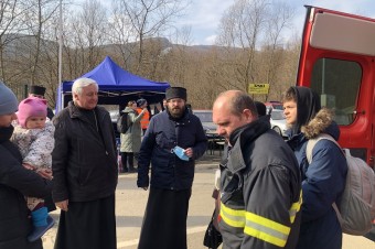 Arcibiskup Ján Babjak navštívil vo štvrtok hraničný priechod v Ubli