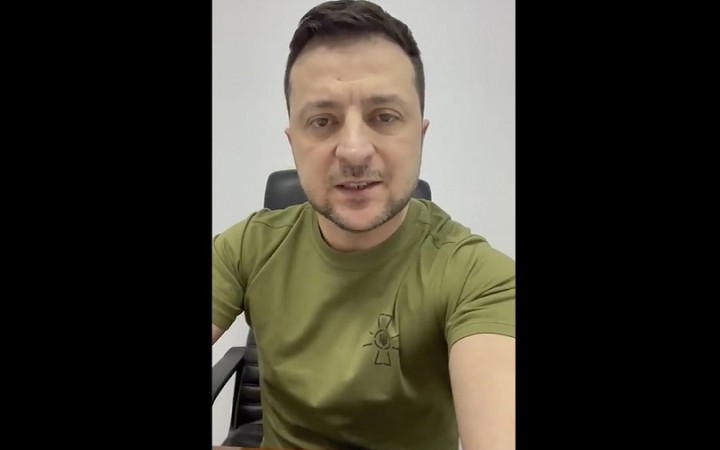 Zelenskyj oznámil, že sa neskrýva a nikoho sa nebojí, prezradil aj adresu
