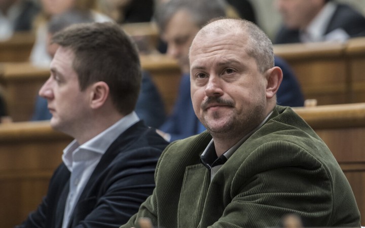 Je správne, že Najvyšší súd neposlal Kotlebu do väzenia