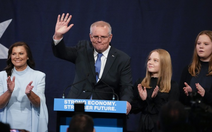Austrálsky premiér Morrison priznal porážku vo voľbách, zvíťazila ALP