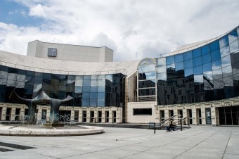 Rozruch v opere neutícha, poslanci spochybňujú platnosť výpovedí