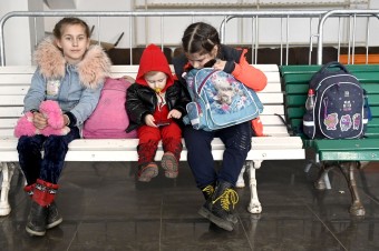 V Mariupole sa budú deti cez leto učiť ruštinu, na Kryme chcú zakázať angličtinu