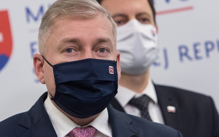 NAKA obvinila viac ako 30 ľudí vrátane šéfa Tiposu, viacero osôb zadržala