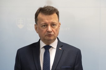 Výcvik použitia zbraní by malo mať čo najviac ľudí