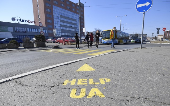 Nadšenie dobrovoľníkov vyprchalo, podpora ľudí klesla na minimum