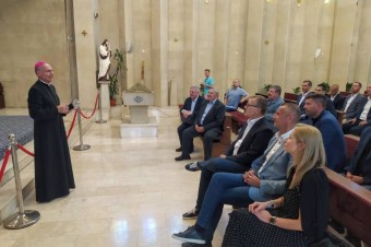 Delegácia NR SR sa v Baku stretla aj s biskupom Vladimírom Feketem 