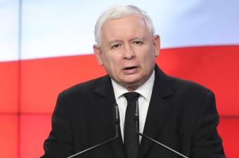 Jaroslaw Kaczyňski odstúpil z funkcie podpredsedu vlády