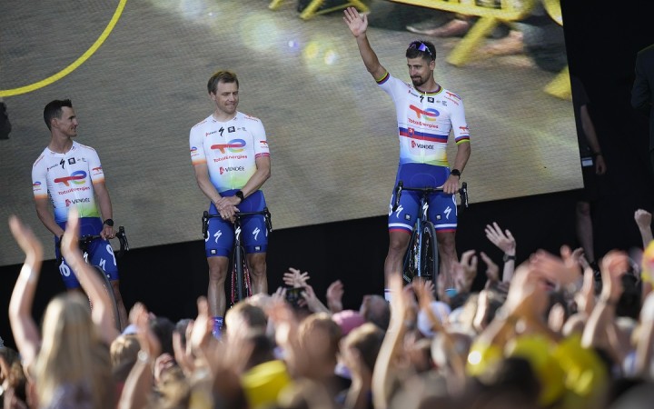 Pogačar s chuťou na žltý hetrik, Sagan prvýkrát vo francúzskom tíme