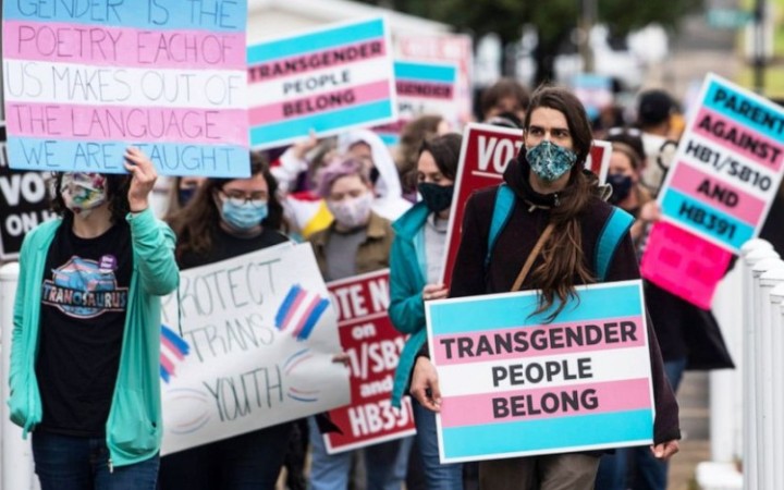 Ideológia popierajúca najsilnejší argument gayov, lesieb a bisexuálov