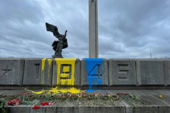 V Rige začali búrať pamätník pripomínajúci víťazstvo Sovietskeho zväzu