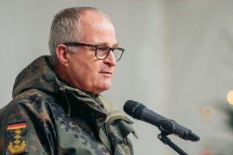Nemecký generál upozorňuje Západ, aby nepodceňoval vojenskú silu Ruska