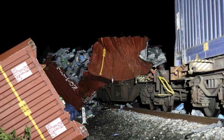Pri zrážke vlakov v Chorvátsku zomreli traja ľudia, vyše desať osôb sa zranilo