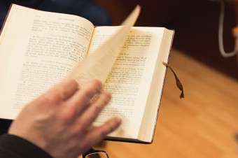 Dubovský, Hroboň a ďalší významní biblisti predstavia príbeh knihy kníh