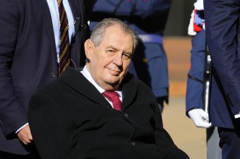 Treba vyslať signál, že po použití jadrových zbraní bude vojenská reakcia