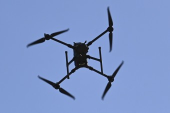 Švédske kamery na meranie rýchlosti miznú a objavujú sa na ruských dronoch
