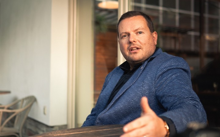 Aktuálny primátor Košíc Jaroslav Polaček zo svojich bilbordov varuje pred návrat