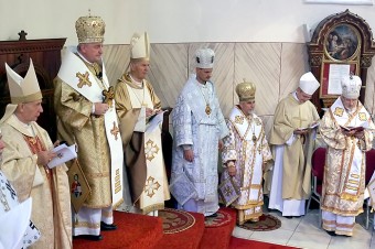 Ešte nikdy v histórii nebol  spoločenský kredit biskupa na takej nízkej úrovni