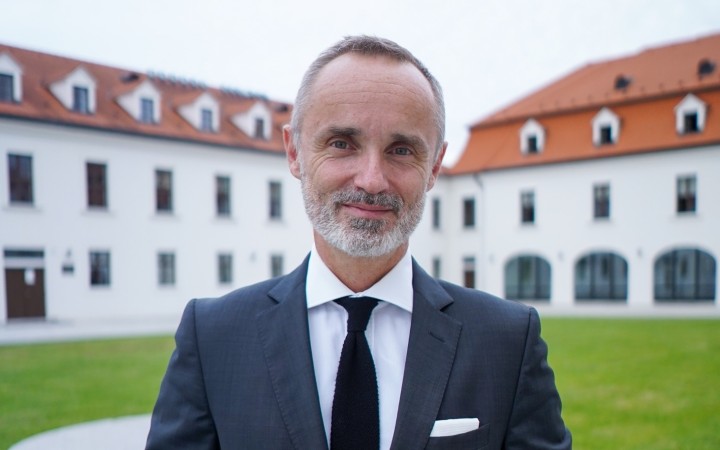 Valášek bude hlasovať za odvolanie vlády, podporuje predčasné voľby
