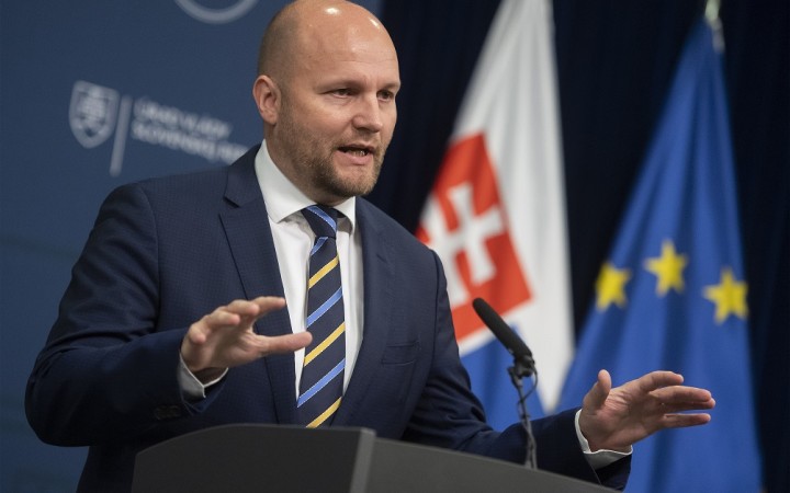 Rezort obrany čelí výraznému kybernetickému útoku, prihlásili sa k nemu Rusi