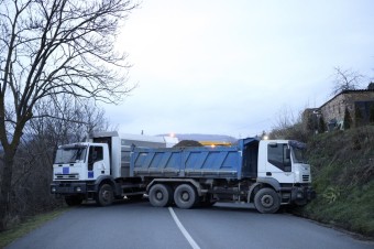 Belehrad žiada návrat srbskej armády, v Kosove hrozí nový konflikt
