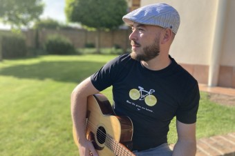 Netradičný vianočný album – Piesne Knihy