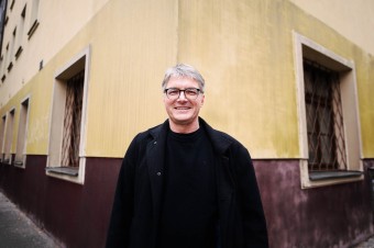 "Texty slovenských komentátorov ma pomerne často neteší čítať, lebo sú nekritick