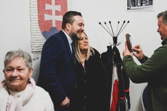 Blaha oslovuje súdružky, niektorí voliči si myslia, že v sobotu idú voliť Fica