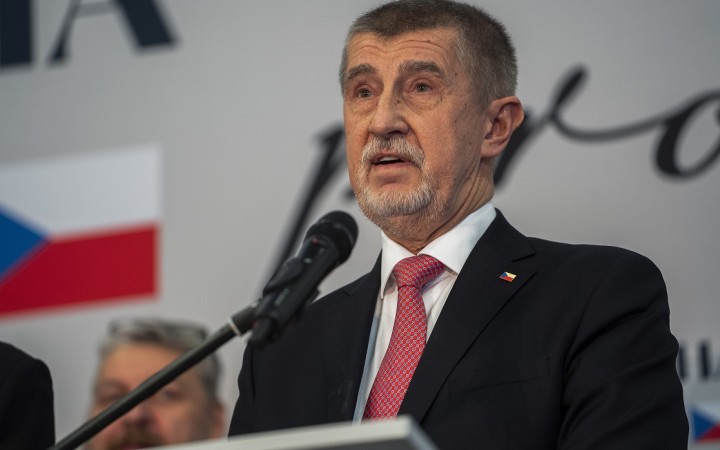 České ministerstvo financií preverí, či Babiš výzvou k stávkam neporušil zákon
