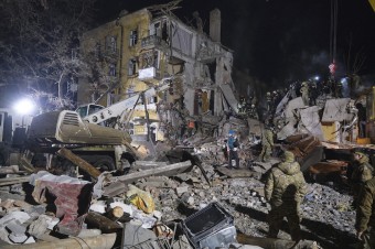 Ruská raketa zničila obytný dom v Kramatorsku