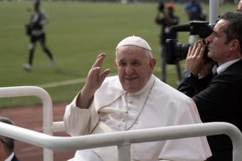 Služba pápeža je na celý život, rezignácie by sa nemali stať „módou“