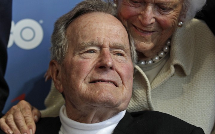 Zomrel bývalý americký prezident George Bush starší 