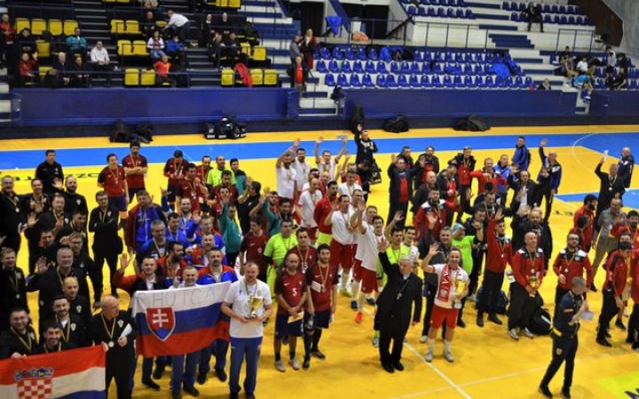 Minulý týždeň sa v Rumunsku konali Majstrovstvá Európy kňazov vo futsale