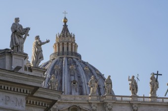Orgány a inštitúcie Svätej stolice nie sú vlastníkmi, ale správcami majetku