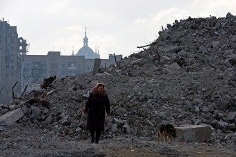 Rusko je znepokojené výbuchmi vo vojenských objektoch v Mariupole, tvrdia Briti