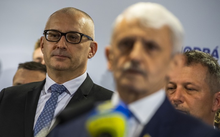 Dzurinda vycúval z Modrej koalície, Kollár už rokuje o strane s Hegerom