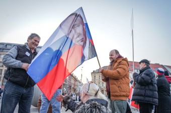 Na občianskom zhromaždení Slovenský pochod za mier boli aj politici