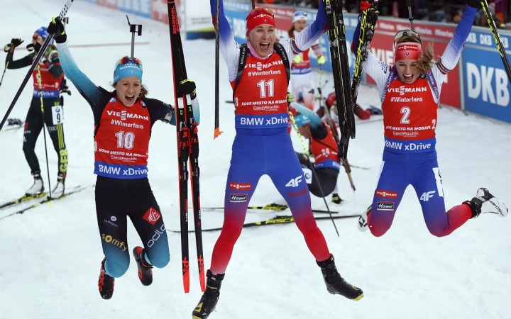 Historický výsledok pre slovenský biatlon. Kuzminová prvá, Fialková druhá