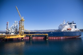 Do rafinérie Slovnaft prúdi prvýkrát ľahká ropa z Azerbajdžanu