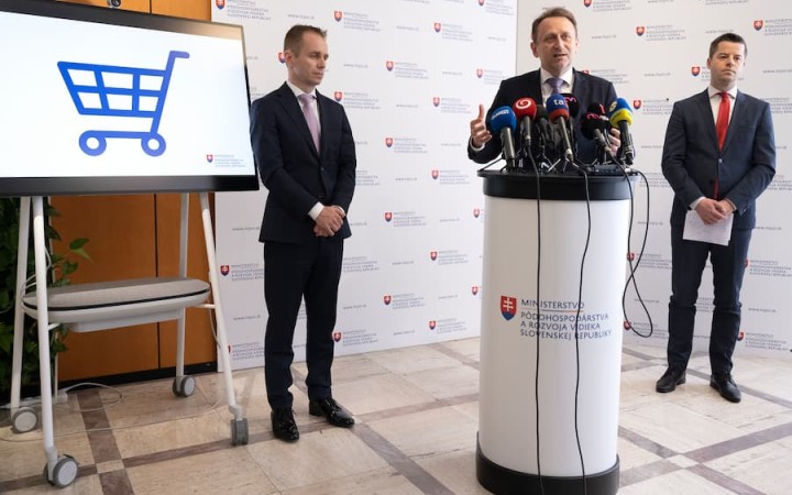 Na zoznam zaradili aj pestrú paletu vín, niektoré základné potraviny chýbajú