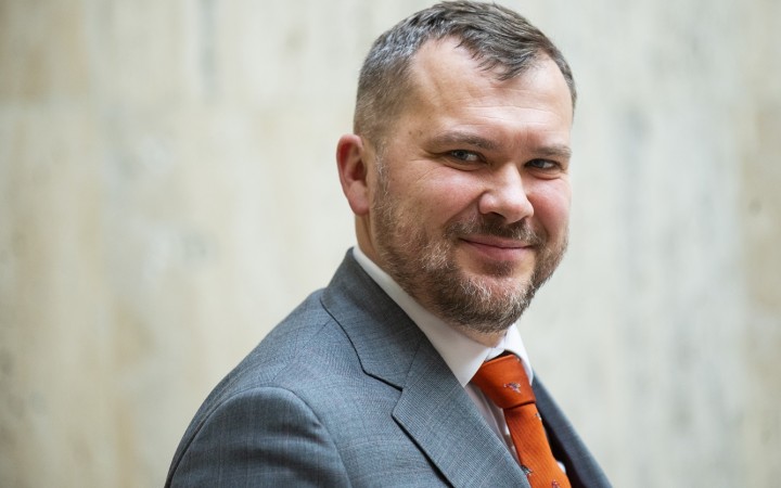 Vláda ju odobrila, kladie dôraz na alternatívne tresty