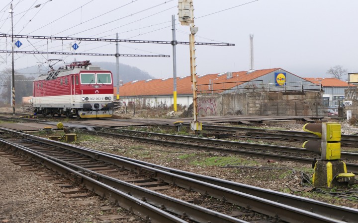 Stav slovenských železníc je tristný. Spôsobuje nám meškanie aj zvýšené náklady