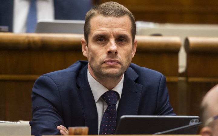 Vláda stiahla nomináciu Martina Klusa na kandidáta SR za člena Európskeho dvora 