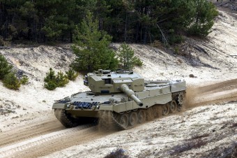 Španielsko dodá Ukrajine po Veľkej noci šesť tankov Leopard 2A4