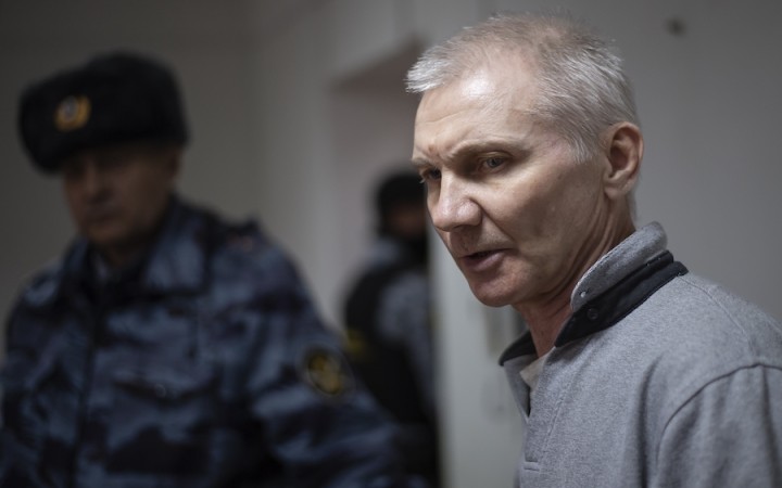 Rus odsúdený za dcérinu protivojnovú kresbu je v bieloruskom väzení