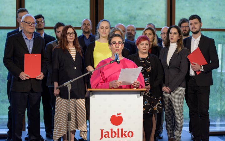 Strana Jablko vyzbierala podpisy, požiada o registráciu