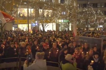 Jana Palacha pripomenul v Prahe aj sprievod svetiel