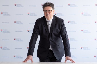 KDH ponúklo ministrom Karasovi a Horeckému miesta na kandidátke