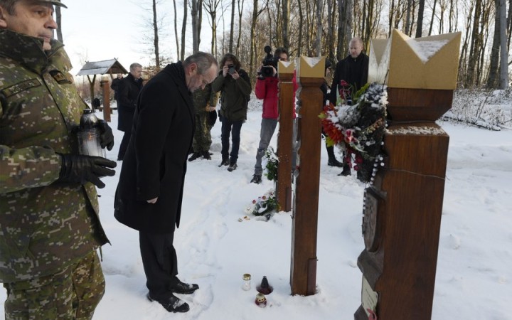 V maďarskej obci Hejce spomínali na obete leteckého nešťastia